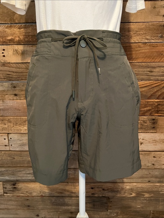 Pants - Women’s Olive Drawstring Casual Activewear Shorts